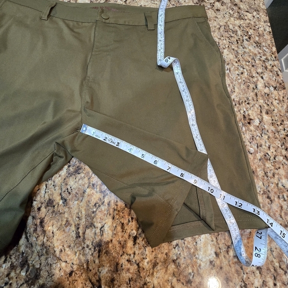 Rhone Commuter Shorts Olive Green Men's 38X8.5 Golf Outdoor Casual - Picture 8 of 9